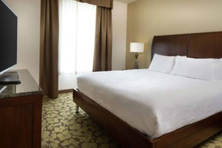 Room 16 of 120