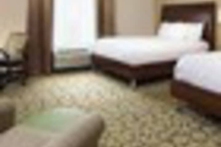 Room 44 of 120