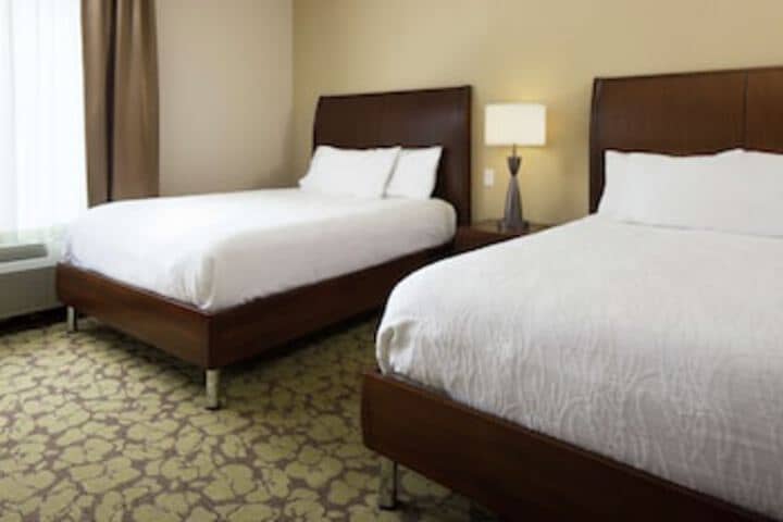 Room 34 of 120