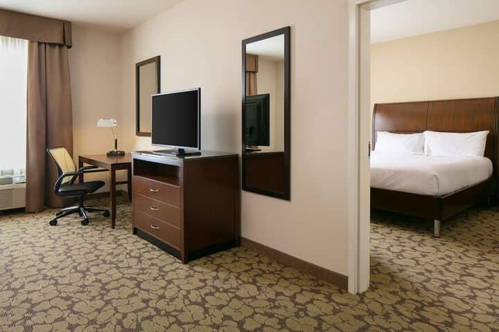 Room 48 of 120