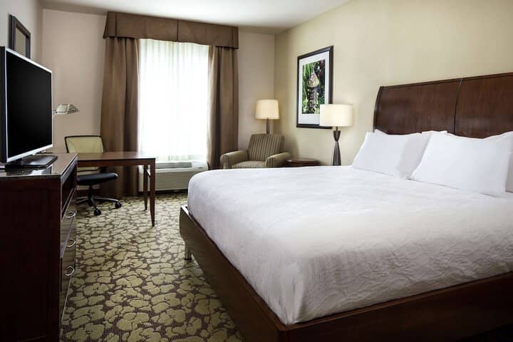 Room 21 of 120