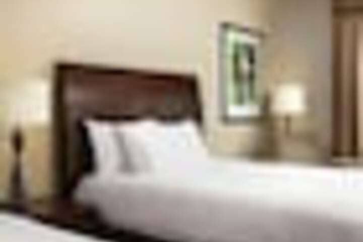 Room 32 of 120